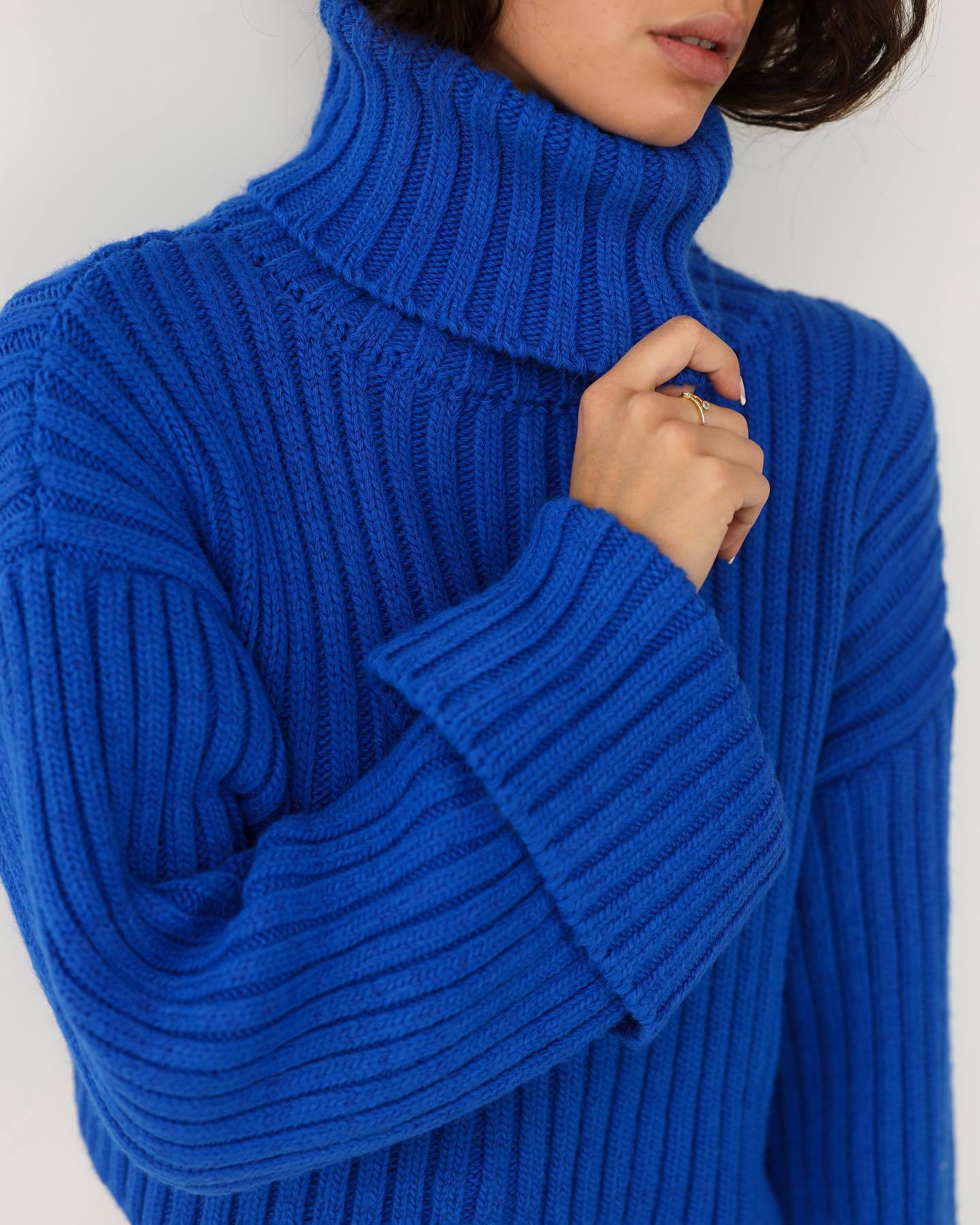 Turtleneck Woolen Cropped Sweater